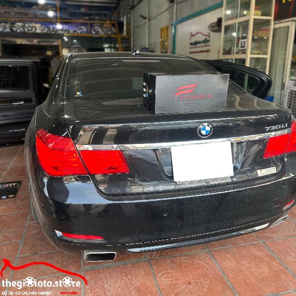 Lắp màn cảm biến cho xe BMW