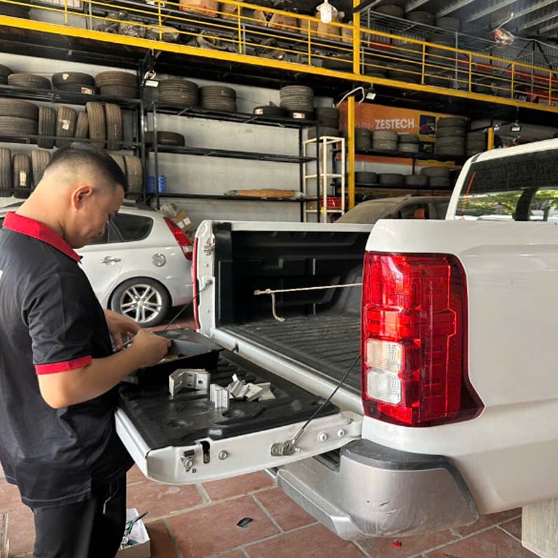 Trang bị cuộn cơ cho xe Triton 2025