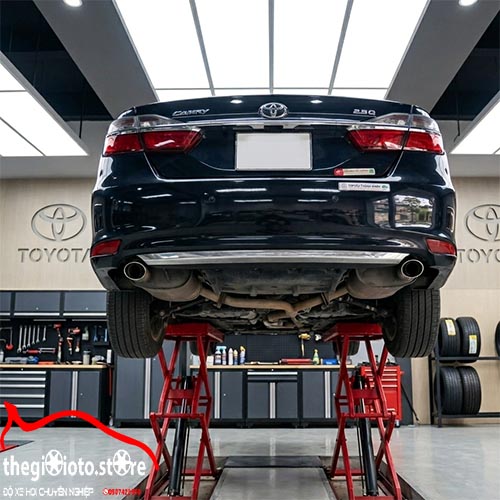 Thay Lốp Michelin 215/55R17 Cho Camry