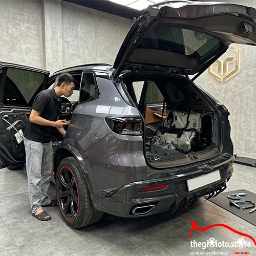 Dán miếng chống ồn cho xe Lux SA