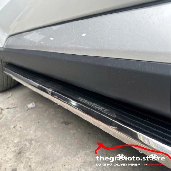 Lắp bậc bước chân xe territory