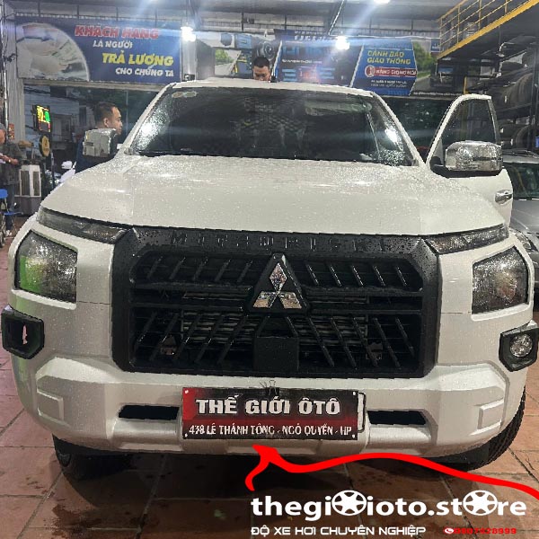 Độ bi gầm 3 màu cho xe Triton 2025