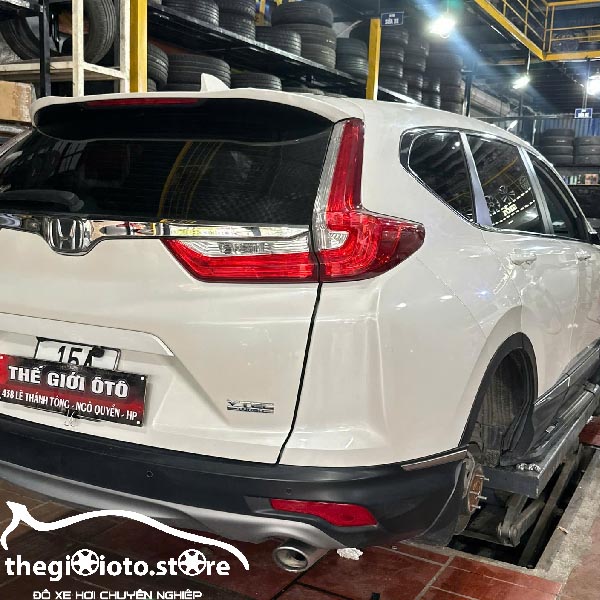 Thay lốp Advenza 235/60 R18 cho Honda CR-V