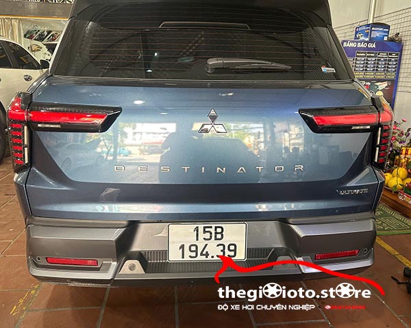 Lắp Bậc Bước Chân Cho Xe Destinator