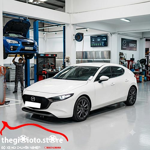 Độ màn hình liền cam 360 Mazda3