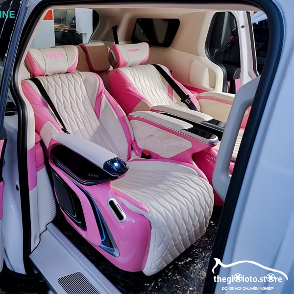 Đổi màu nội thất hồng cùng ghế Limousine xe Carnival Hải Phòng