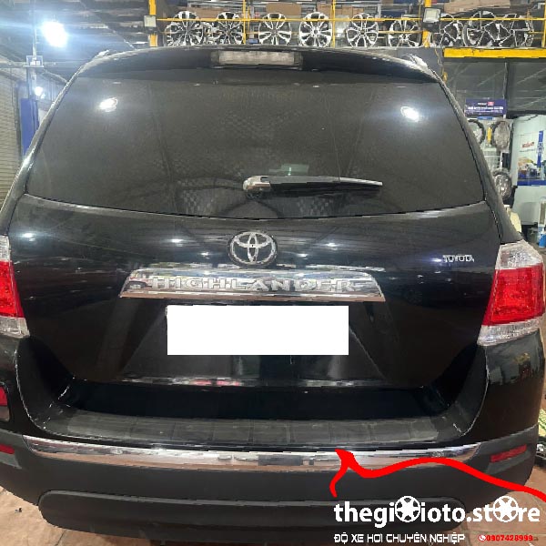 Lắp Bậc Bước Chân Xe Highlander